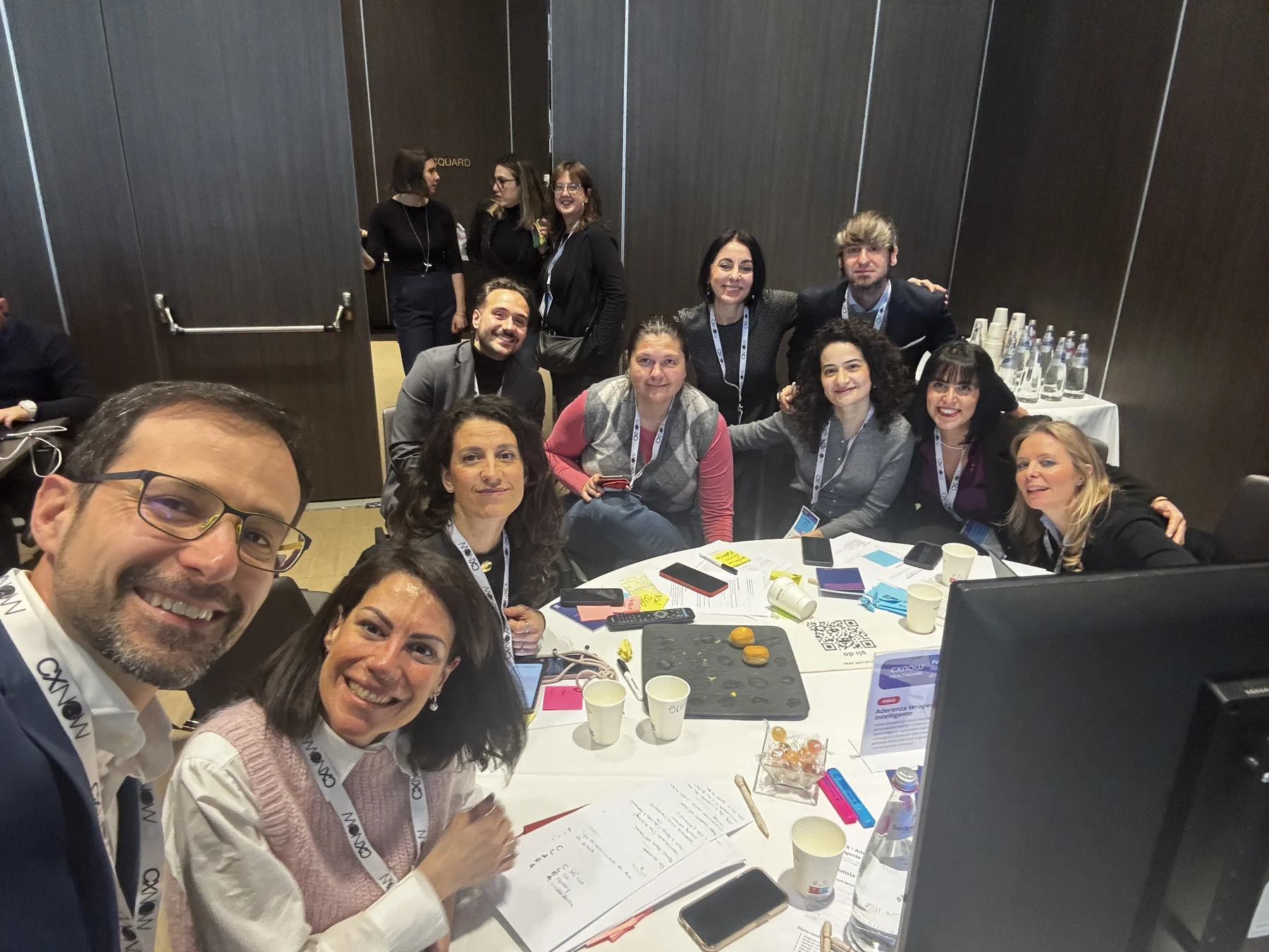 Daniele con il gruppo di lavoro di CXNow Healthcare 2026